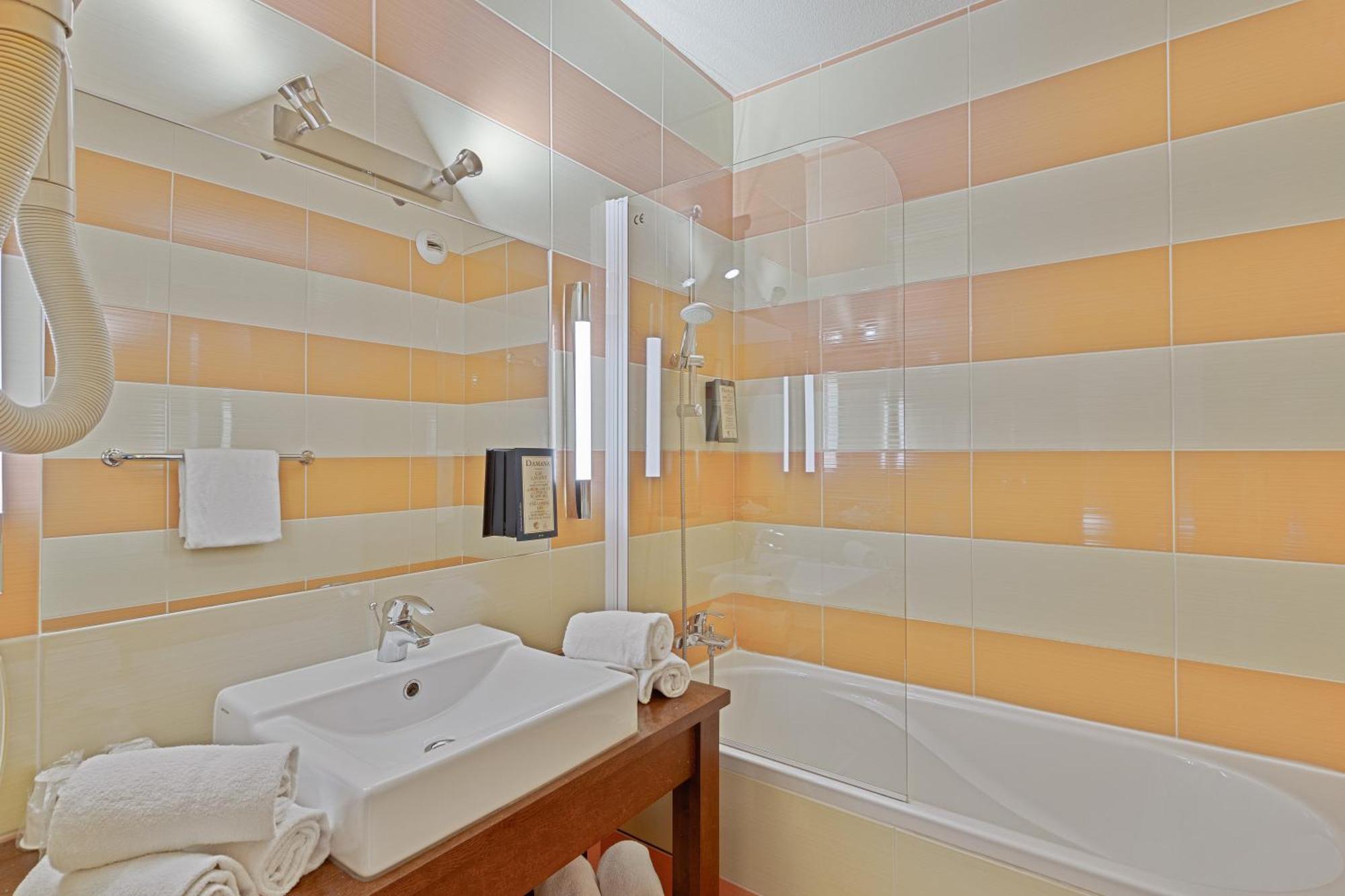 Hotel Provence Draguignan Zewnętrze zdjęcie